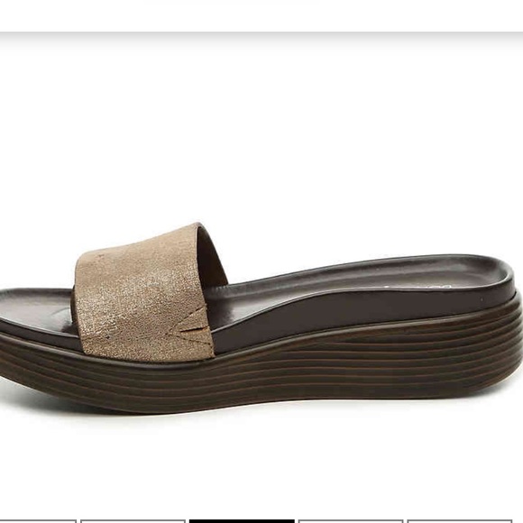 NEW- Donald J Pliner Hidden Thong Sandals - Picture 3 of 7